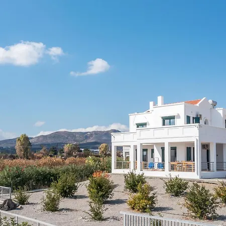 Kelly's House 1 Villa *