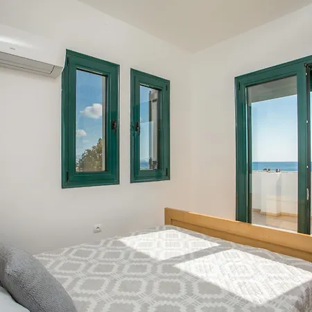 Kelly's House 1 根纳迪