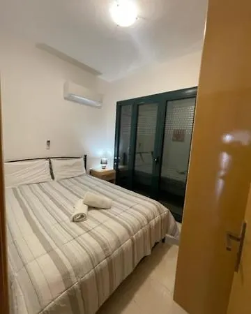 Kelly's House 1 *