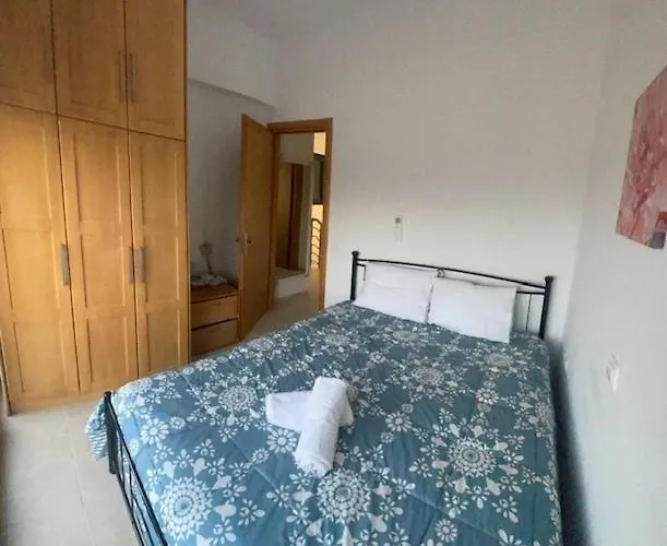 Kelly's House 1 * Gennadi