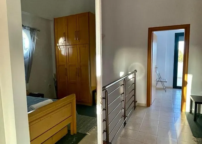 Kelly's House 1 Gennadi